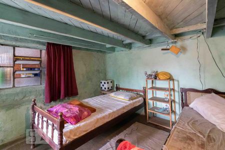 Casa à venda com 300m², 3 quartos e 2 vagas Casa à venda com 300m², 3 quartos e 2 vagasQuarto externo