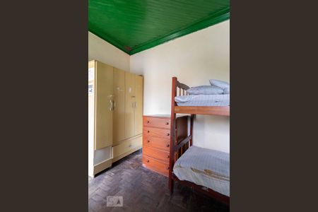 Casa à venda com 300m², 3 quartos e 2 vagas Casa à venda com 300m², 3 quartos e 2 vagasQuarto 3