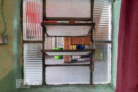 Casa à venda com 300m², 3 quartos e 2 vagas Casa à venda com 300m², 3 quartos e 2 vagasQuarto externo - Janela