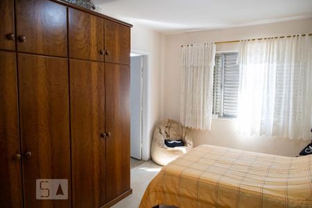 Casa à venda com 205m², 3 quartos e 3 vagas Casa à venda com 205m², 3 quartos e 3 vagasSuite