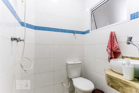 Casa à venda com 104m², 3 quartos e 1 vagaBanheiro 2
