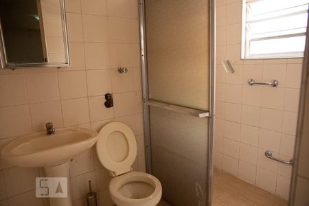 Casa à venda com 176m², 3 quartos e 1 vaga Casa à venda com 176m², 3 quartos e 1 vagaBanheiro 2