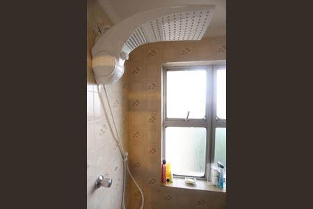 Apartamento à venda com 133m², 4 quartos e 2 vagasBanheiro Social - Chuveiro