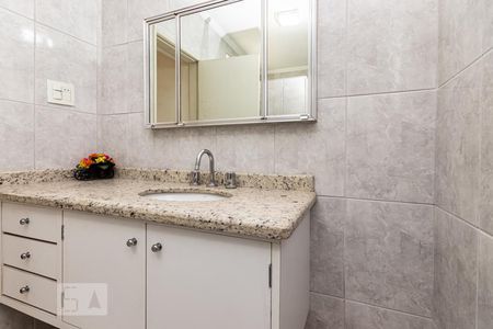 Casa à venda com 159m², 2 quartos e 3 vagas Casa à venda com 159m², 2 quartos e 3 vagasBanheiro