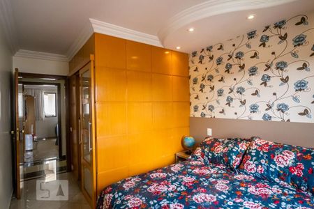 Apartamento à venda com 212m², 4 quartos e 3 vagas Apartamento à venda com 212m², 4 quartos e 3 vagasSuíte