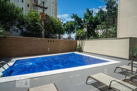 Apartamento à venda com 212m², 4 quartos e 3 vagas Apartamento à venda com 212m², 4 quartos e 3 vagasÁrea comum - Piscina