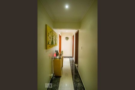 Apartamento à venda com 212m², 4 quartos e 3 vagas Apartamento à venda com 212m², 4 quartos e 3 vagasCorredor