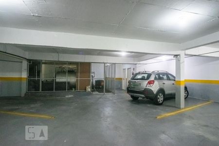 Apartamento à venda com 212m², 4 quartos e 3 vagas Apartamento à venda com 212m², 4 quartos e 3 vagasGaragem