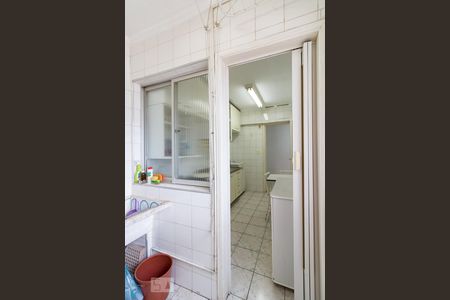Apartamento para alugar com 72m², 2 quartos e 1 vagaÁrea de serviço