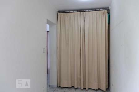 Casa à venda com 200m², 3 quartos e 2 vagas Casa à venda com 200m², 3 quartos e 2 vagasQuarto 3