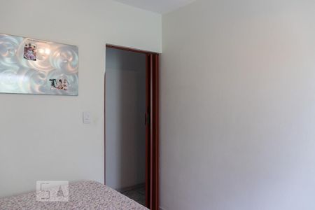 Casa à venda com 200m², 3 quartos e 2 vagas Casa à venda com 200m², 3 quartos e 2 vagasQuarto 2