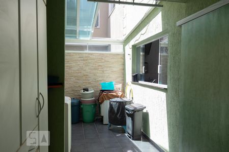Casa à venda com 200m², 3 quartos e 2 vagas Casa à venda com 200m², 3 quartos e 2 vagasÁrea de Serviço
