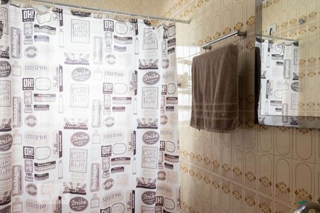 Casa à venda com 200m², 3 quartos e 2 vagas Casa à venda com 200m², 3 quartos e 2 vagasBanheiro 2