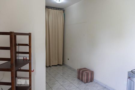 Casa à venda com 200m², 3 quartos e 2 vagas Casa à venda com 200m², 3 quartos e 2 vagasQuarto 3