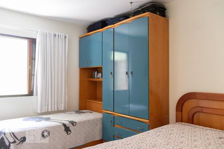 Casa à venda com 200m², 3 quartos e 2 vagas Casa à venda com 200m², 3 quartos e 2 vagasQuarto 2