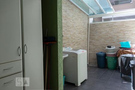 Casa à venda com 200m², 3 quartos e 2 vagas Casa à venda com 200m², 3 quartos e 2 vagasÁrea de Serviço