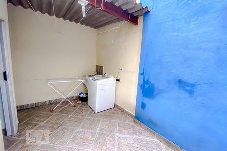 Casa à venda com 120m², 2 quartos e 2 vagasLavanderia