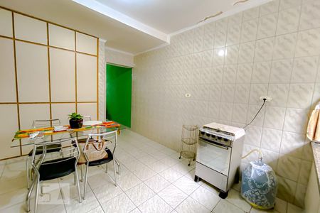 Casa à venda com 120m², 2 quartos e 2 vagasCozinha