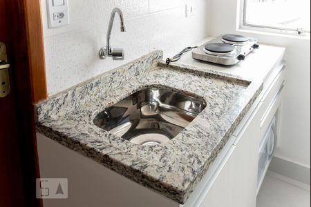 Studio para alugar com 15m², 1 quarto e 1 vaga Studio para alugar com 15m², 1 quarto e 1 vagaCozinha - Pia
