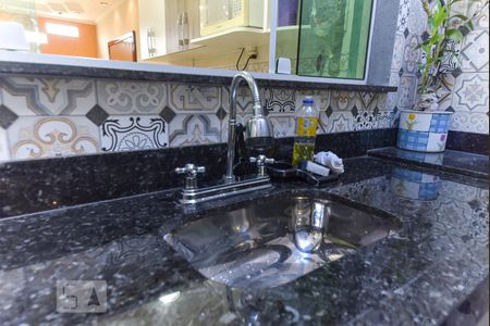 Casa à venda com 200m², 3 quartos e 2 vagas Casa à venda com 200m², 3 quartos e 2 vagasEspaço Gourmet