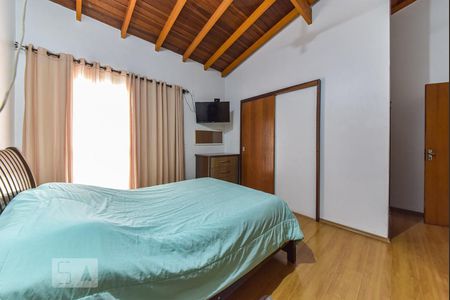 Casa à venda com 200m², 3 quartos e 2 vagas Casa à venda com 200m², 3 quartos e 2 vagasSuíte