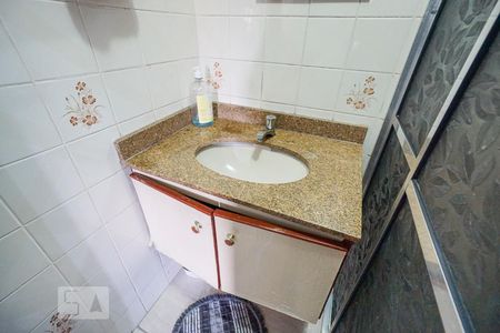 Apartamento à venda com 75m², 2 quartos e 1 vaga Apartamento à venda com 75m², 2 quartos e 1 vagaBanheiro