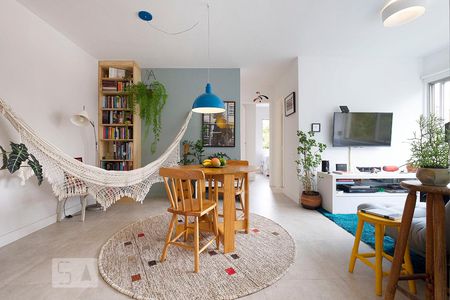 Sala de apartamento para alugar com 2 quartos, 62m² em Vila Madalena, São Paulo
