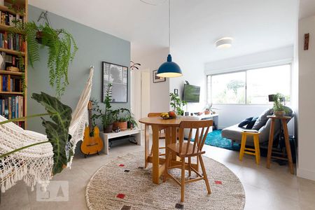 Sala de apartamento para alugar com 2 quartos, 62m² em Vila Madalena, São Paulo