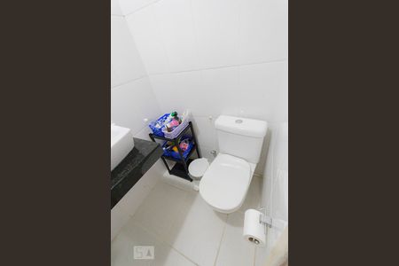 Apartamento à venda com 55m², 3 quartos e 1 vaga Apartamento à venda com 55m², 3 quartos e 1 vagaBanheiro