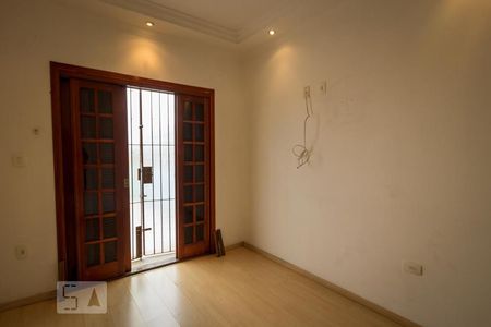 Casa à venda com 150m², 3 quartos e 2 vagas Casa à venda com 150m², 3 quartos e 2 vagasQuarto Suíte