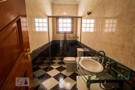 Casa à venda com 150m², 3 quartos e 2 vagas Casa à venda com 150m², 3 quartos e 2 vagasBanheiro