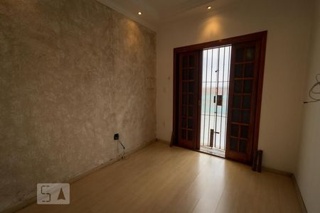 Casa à venda com 150m², 3 quartos e 2 vagas Casa à venda com 150m², 3 quartos e 2 vagasQuarto Suíte