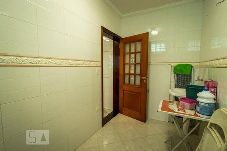 Casa à venda com 150m², 3 quartos e 2 vagas Casa à venda com 150m², 3 quartos e 2 vagasÁrea de Serviço
