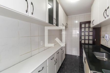 Apartamento à venda com 64m², 2 quartos e 2 vagasCozinha