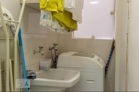 Apartamento à venda com 65m², 2 quartos e sem vagaÁrea de Serviço