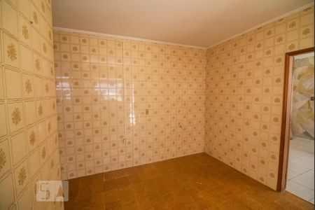 Casa à venda com 400m², 2 quartos e 3 vagas Casa à venda com 400m², 2 quartos e 3 vagasEdícula