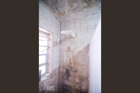 Casa à venda com 400m², 2 quartos e 3 vagas Casa à venda com 400m², 2 quartos e 3 vagasBanheiro