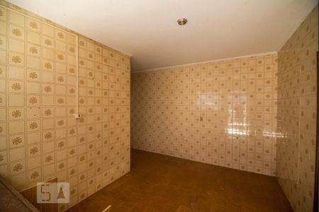 Casa à venda com 400m², 2 quartos e 3 vagas Casa à venda com 400m², 2 quartos e 3 vagasEdícula