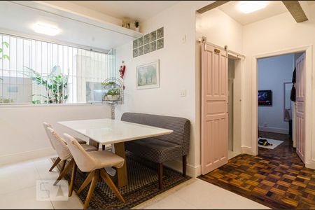 Sala e cozinha de apartamento para alugar com 1 quarto, 55m² em Sumaré, São Paulo