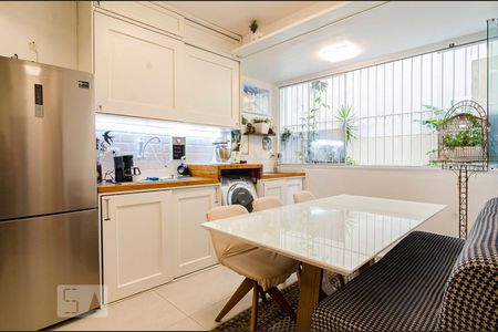 Sala e cozinha de apartamento para alugar com 1 quarto, 55m² em Sumaré, São Paulo