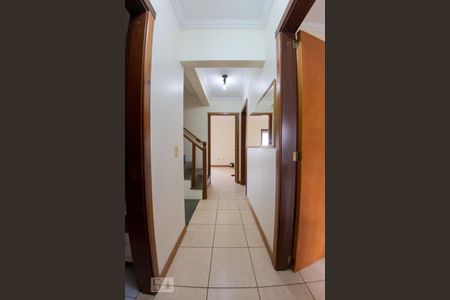 Corredor 2° Andar de casa de condomínio à venda com 5 quartos, 276m² em Jardim Leopoldina, Porto Alegre