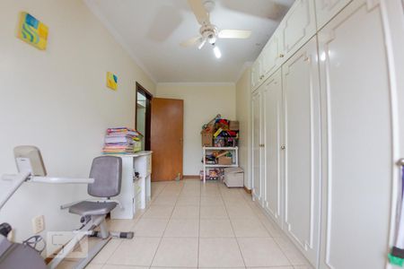 Casa de condomínio à venda com 276m², 5 quartos e 3 vagasQuarto 3