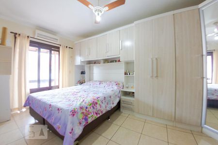 Casa de condomínio à venda com 276m², 5 quartos e 3 vagasQuarto 2