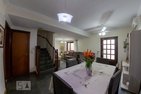 Sala de casa de condomínio à venda com 5 quartos, 276m² em Jardim Leopoldina, Porto Alegre