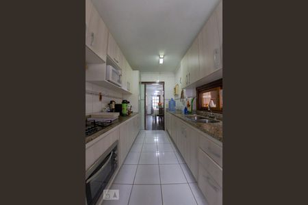 Casa de condomínio à venda com 276m², 5 quartos e 3 vagasCozinha