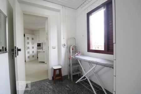 Apartamento à venda com 270m², 4 quartos e 4 vagasQuarto de Serviço