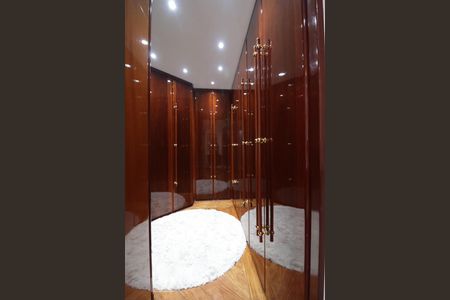 Apartamento à venda com 270m², 4 quartos e 4 vagasQuarto