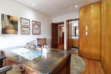 Apartamento à venda com 270m², 4 quartos e 4 vagasQuarto