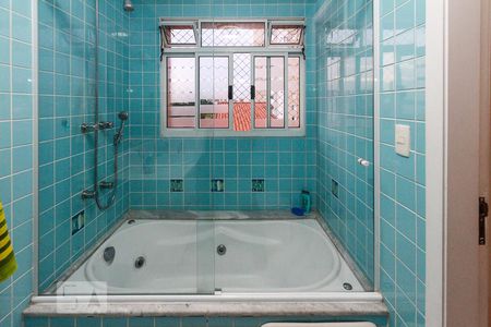 Casa à venda com 250m², 3 quartos e 3 vagas Casa à venda com 250m², 3 quartos e 3 vagasBanheiro da Suite