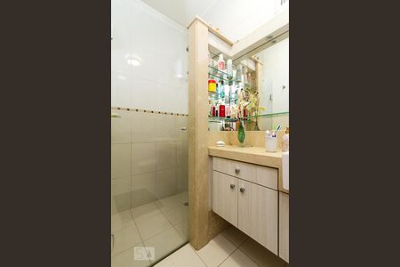 Casa à venda com 250m², 3 quartos e 3 vagas Casa à venda com 250m², 3 quartos e 3 vagasBanheiro da Suite 02